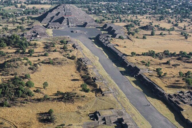 Teotihuacan Tour: Archaeological Zone, Magic Town and UNESCO Site - An Honest Breakdown of the Experience