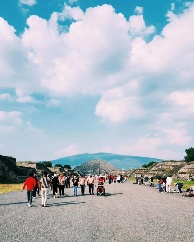 Teotihuacan VIP: Tour of the pyramids and Basilica of Guadalupe, tourist areas - The Experience of Past Travelers
