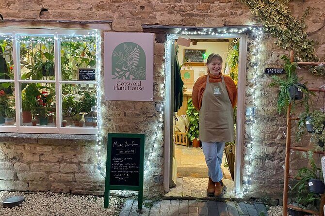 Terrarium Making Experience in Cirencester - Who is This Experience Best Suited For?