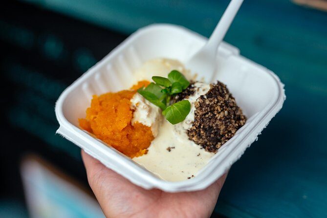 The 10 Tastings of Edinburgh With Locals: Private Food Tour - What Tastings Can You Expect?