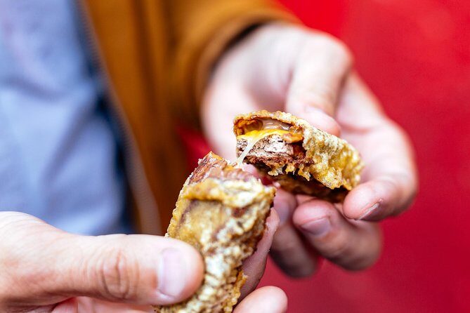 The 10 Tastings of Edinburgh With Locals: Private Food Tour - The Guide and Personalization