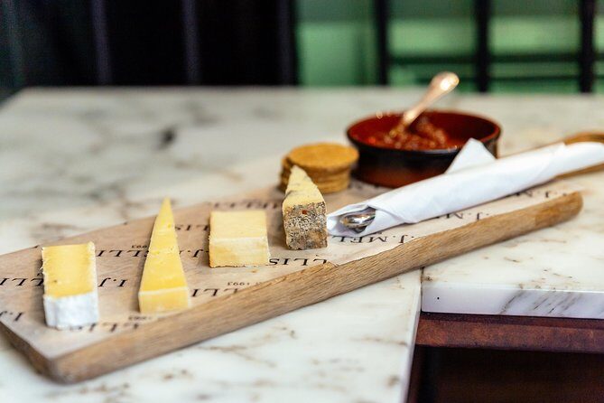 The 10 Tastings of Edinburgh With Locals: Private Food Tour - Who Is This Tour Best For?