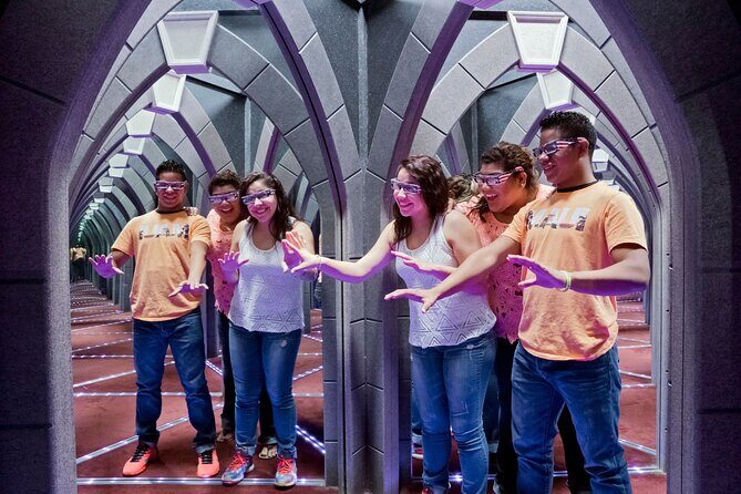 The Amazing Mirror Maze with Escape Room - Key Points