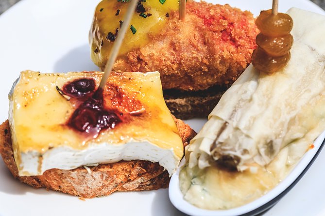 The Authentic Bilbao Pintxos, Food & Wine Tour with a Local - Walking Bilbao at a local pace: what the route feels like