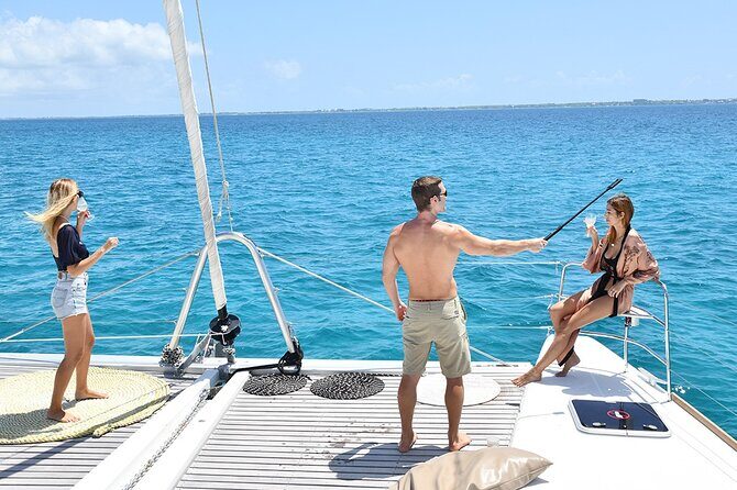 The Best Luxury Catamaran Experience to Isla Mujeres + Beach Club - Is This Tour Worth It?