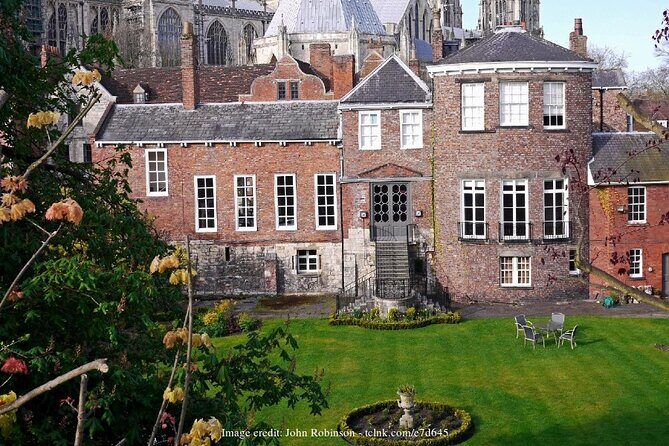 The Best of York Private Walking Tour: Landmarks & Hidden Gems - What You Can Expect from the Tour