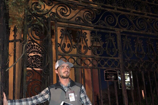 The Charleston Boo Hag and Brews Ghost and Bar Tour - The Experience in Detail