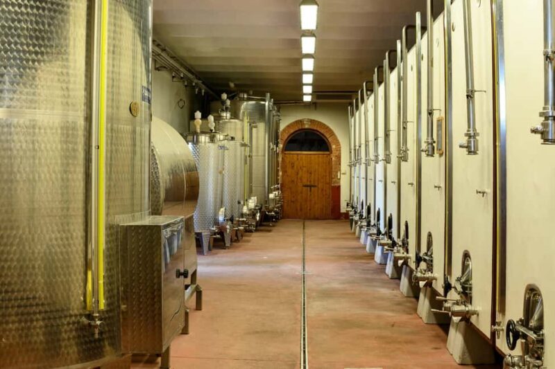 The Count's memories - AGED AND SUPERTUSCAN WINE TASTING IN TORRITA - FAQs