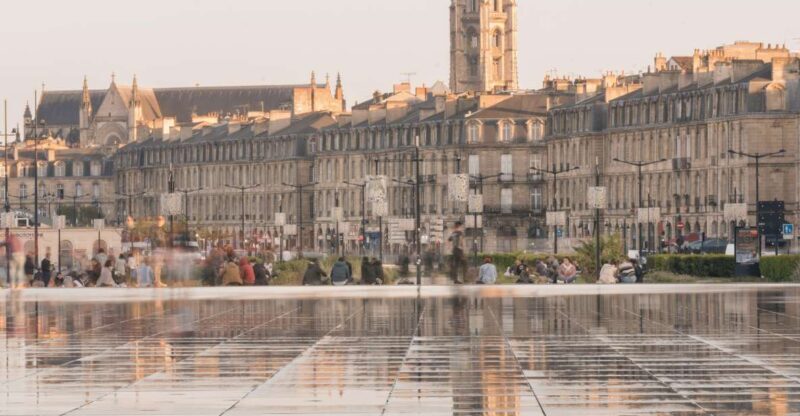 The essential in Bordeaux, private tour with a local - What to Expect During the Tour