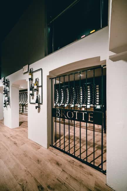 The Expression Tour: Visit & wine tasting. - Practical Details and What It Means for You