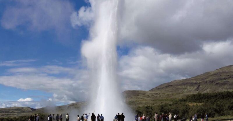 The Golden Circle & Hop On - Hop Off Combo Deal - Is It Worth the Price?