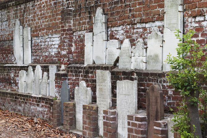 The Grave Tales Ghost Tour in Savannah - Who Should Consider This Tour?
