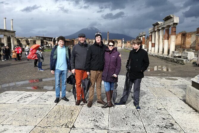 The great beauty of ancient Pompeii told by a local guide / archaeologist - The Sum Up