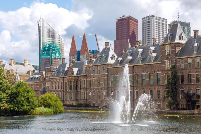 The Hague: Express Walk with a Local in 60 minutes - Who Should Consider This Tour?