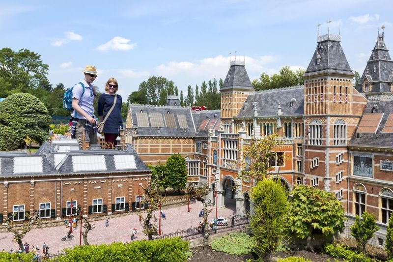 The Hague: Madurodam Miniature Park Entry Ticket - The “wow” moment: how scale-1:25 changes what you notice
