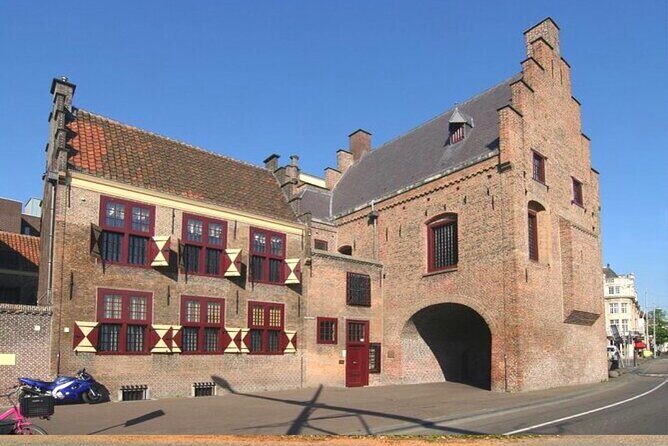 The Hague Scavenger Hunt and Sights Self-Guided Tour - FAQ