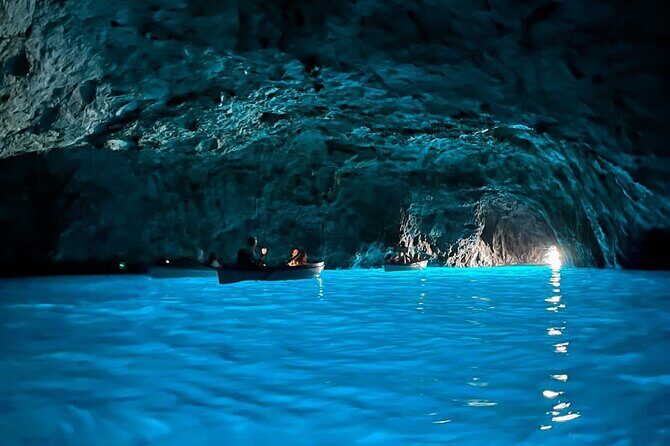 The Island of Capri Private Boat Tour 3 hours - Key Points