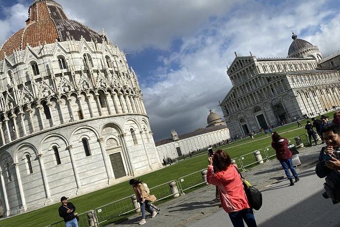 The Leaning Tower of Pisa and Renaissance Florence Private Tour from Tuscany - The Journey to Pisa