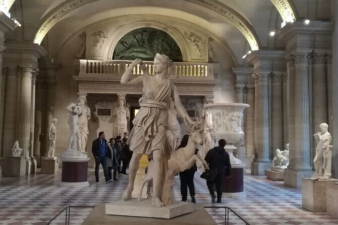 The Louvre for the first time. A Private Guided Tour - The Guide: Passionate, Knowledgeable, and Approachable