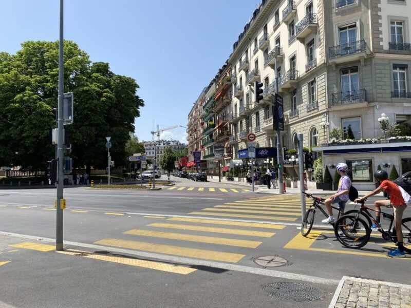 The Many Faces of Geneva: Self-Guided Audio City Tour - The Experience: What You Can Expect