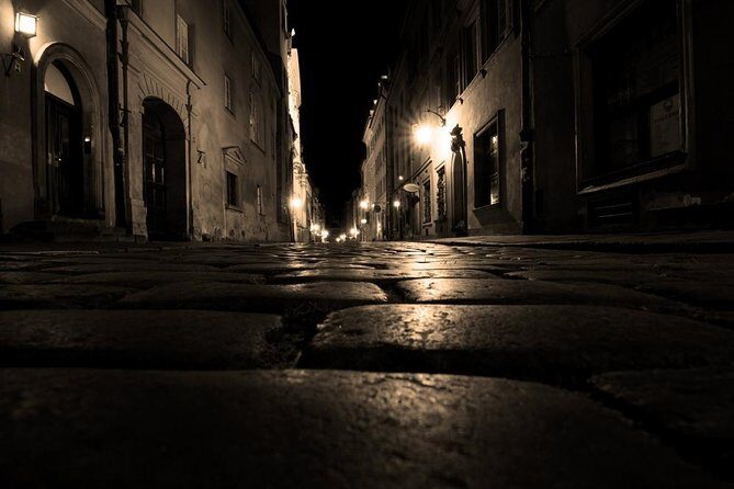 The Original Jack the Ripper Coach Tour of Haunted London - The Starting Point and Overall Setting