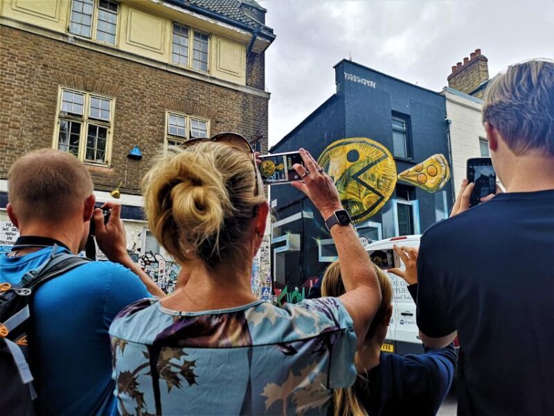 The Original London Street Art Tour (French) - A Heartfelt Look at the Original London Street Art Tour (French)