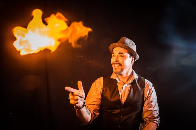 The Outta Control Magic Comedy Dinner Show in Orlando - A Closer Look at the Outta Control Magic Comedy Dinner Show