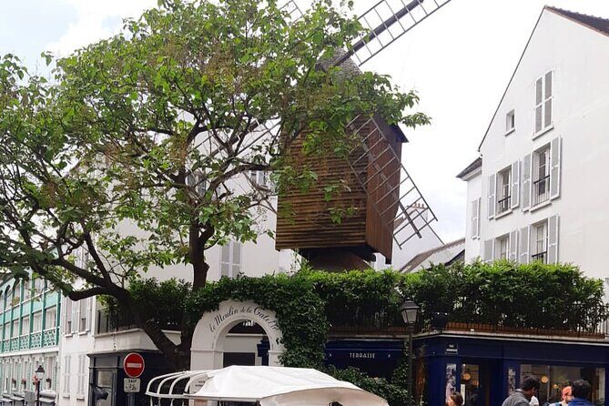 The Paris of the Parisians - Exploring the Offbeat Side of Paris