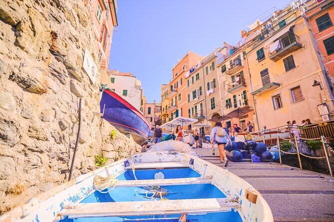 The pearls in the gulf of poets: Cinque Terre private tour - The Journey Begins: From Florence to Liguria