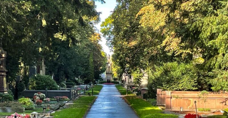 The rather unknown Melaten - Exploring the Hidden Side of Melaten Cemetery: A Friendly Guide