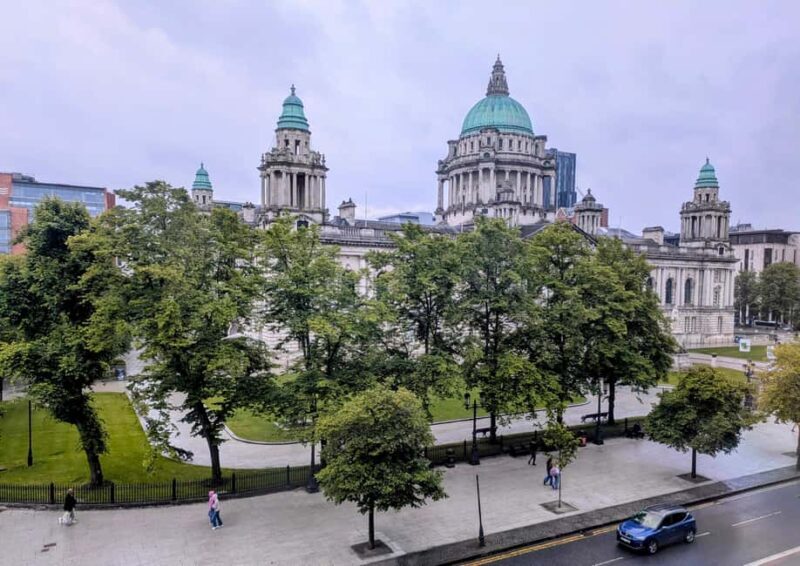 The Real Story of Belfast: walking tour with a local guide - Key Points