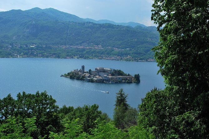 The romantic village of Orta San Giulio with a tour guide - Why Choose This Tour?