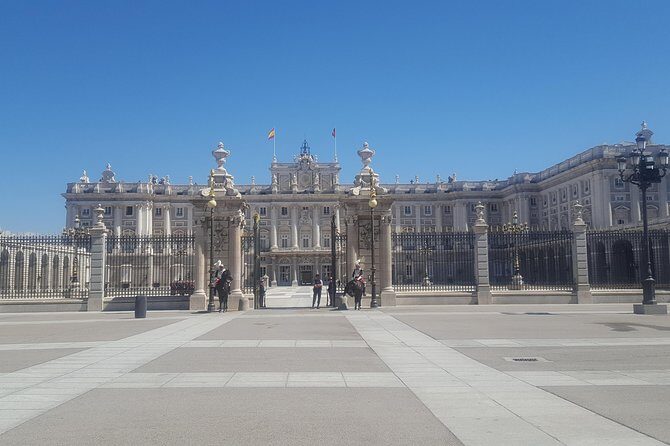 The Royal Palace & Prado Museum: A must in Madrid - Key Points