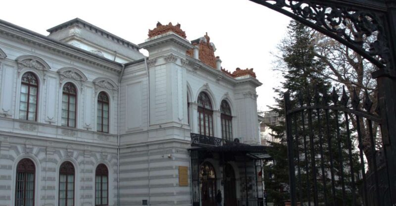 The secret Bucharest - half day walking tour - The Whole Picture: A Deep Dive into the Secret Bucharest Tour