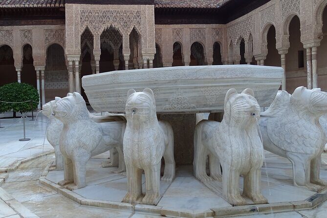 The Secrets of the Alhambra, private tour - Exploring the Alhambra: What You Can Expect