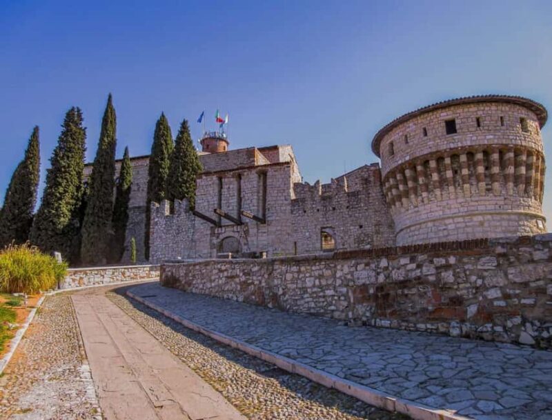 The secrets of the Hawk of Italy: Guided tour of Brescia Castle - Key Points
