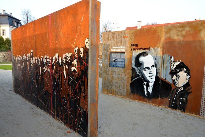 The secrets of World War II - What the Tour Includes and How It’s Structured