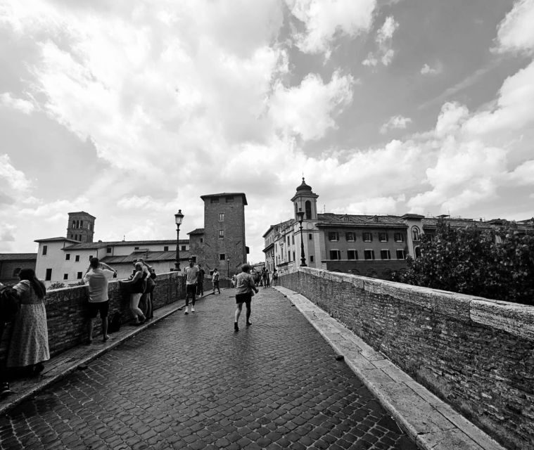 The Shadows of Rome: Between Legends and Spirits - Who should consider this tour?