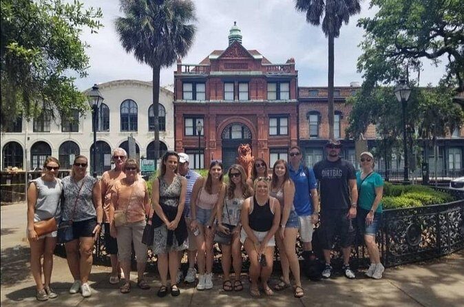 The Southern History of Savannah Walking tour - Snacking & Local Flavors