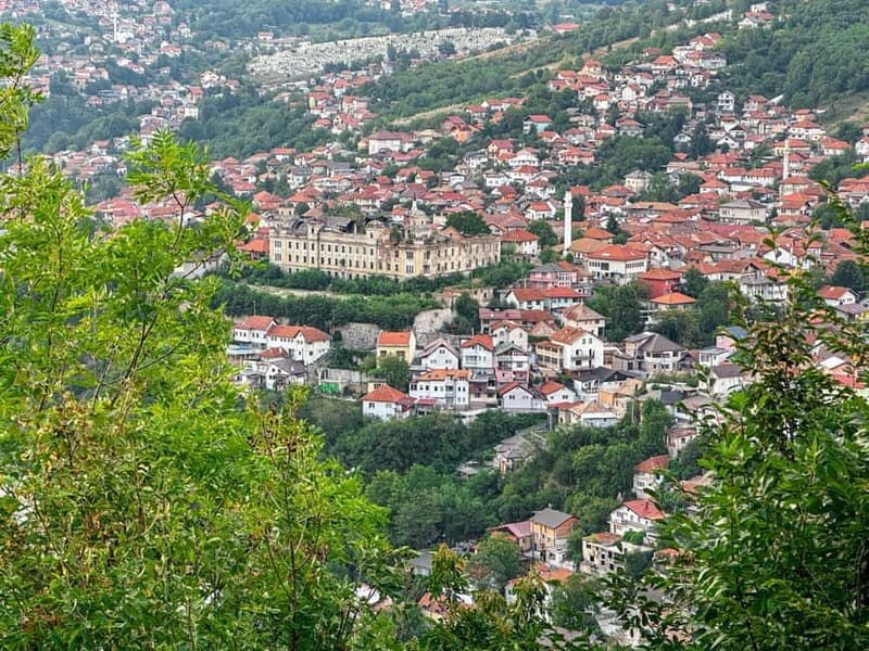 The spirit of the Winter Olympics | Hike along the bobsleigh track - A Detailed Look at the Experience