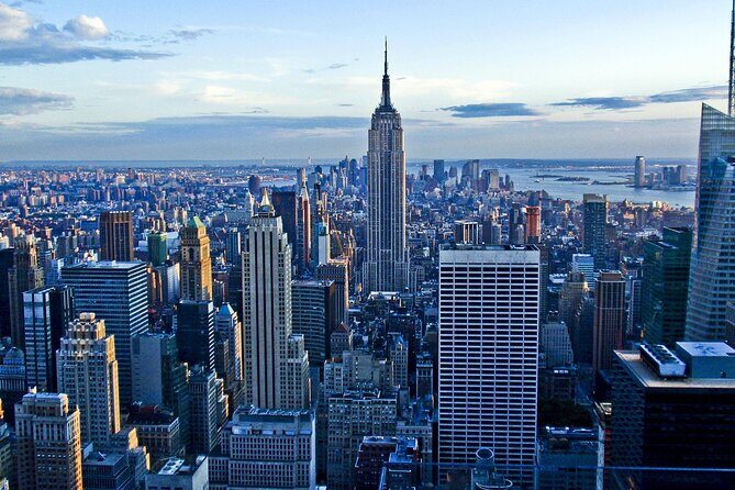 The Story Behind NY's Evolving Skyline An Architectural Journey Through History - A Closer Look at the Tour Itinerary