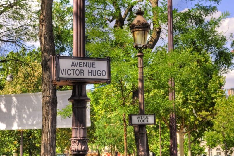 The story of Victor Hugo in Paris Old Town Tour & Museum - Walking in Hugo’s Footsteps: An Overview