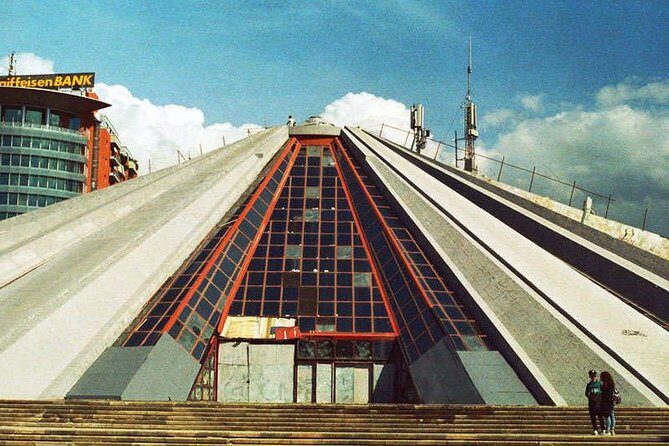 The truest face of Communism - Discovering Bunk’Art 1