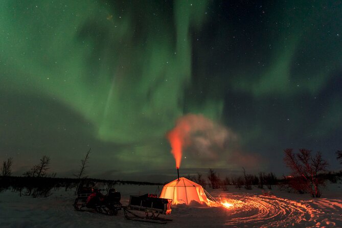 The Ultimate Aurora Photo Adventure - What’s included (and what you still need to bring)