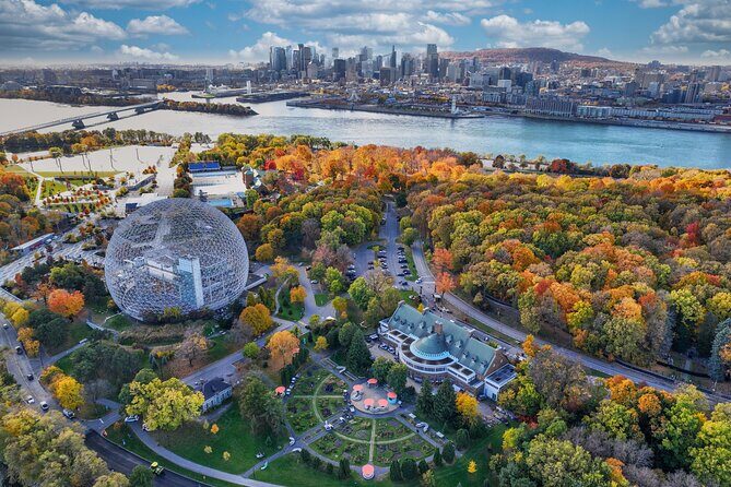 The Ultimate Montreal Boat Tour Fall Colors Apéro Edition - The Practical Details