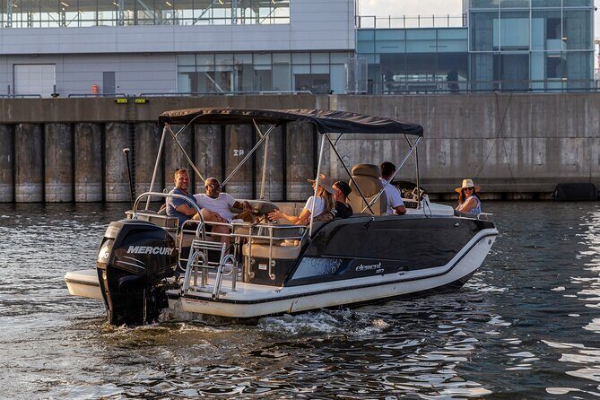 The Ultimate Montreal Boat Tour Fall Colors Apéro Edition - FAQs