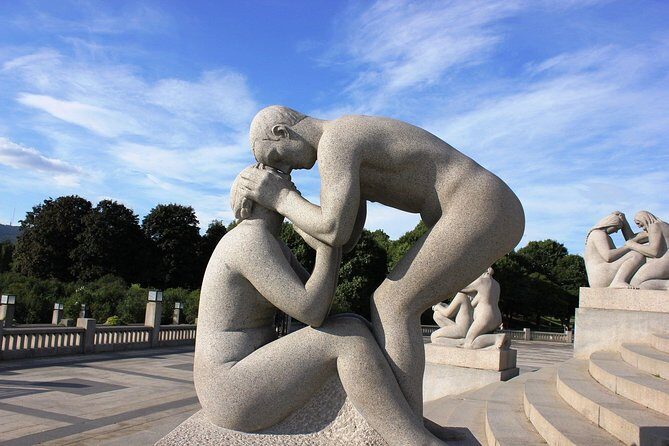 The Ultimate Study of the Human Form at Vigeland's Sculpture Park with a Local - The Experience in Practice