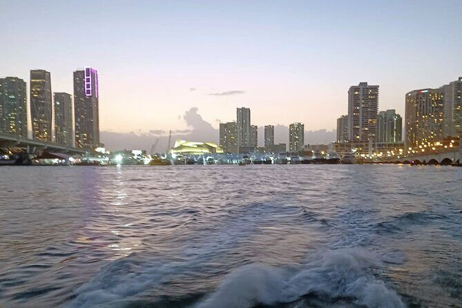 The Ultimate Water Experience in Miami with Drinks and Jet Skis - Practical Tips for Booking and Enjoying the Tour