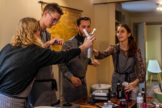 The Waffles 'n Beer Workshop in Bruges Centre - What the host actually does in the room