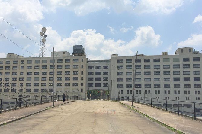 The Walking Dead in the City: Private Atlanta Film Location Tour - FAQ